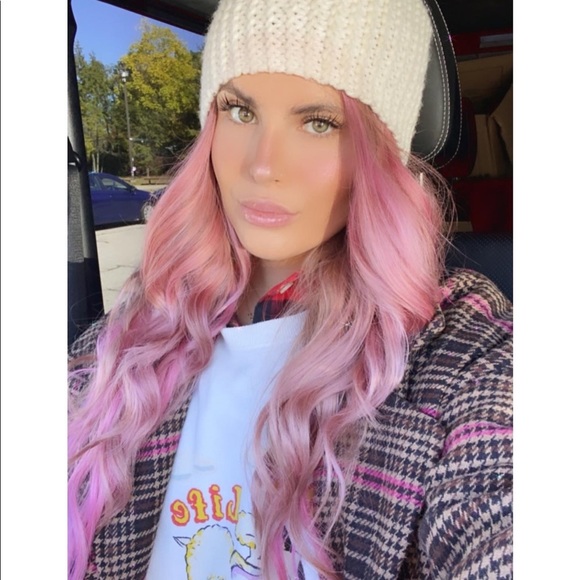 Meet the posher, Brenna & Pepper! - Picture 8 of 17